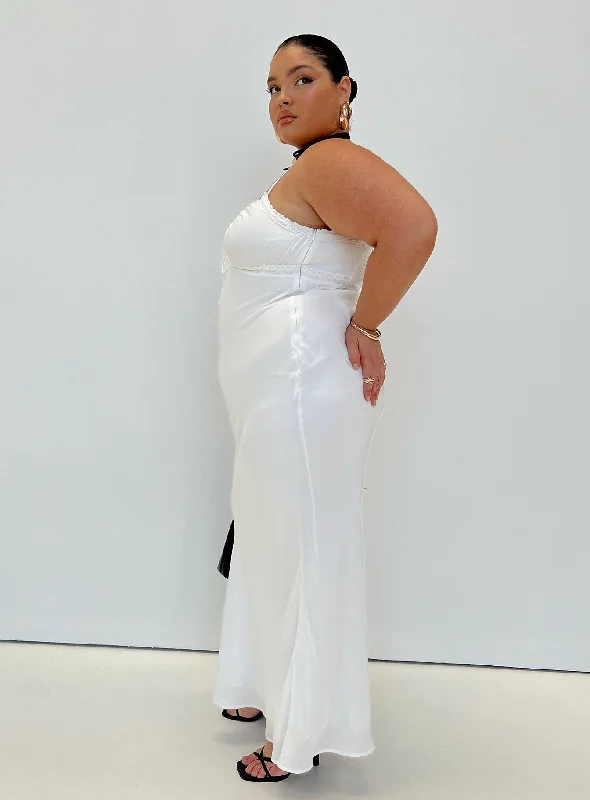 Emily Maxi Dress White Curve