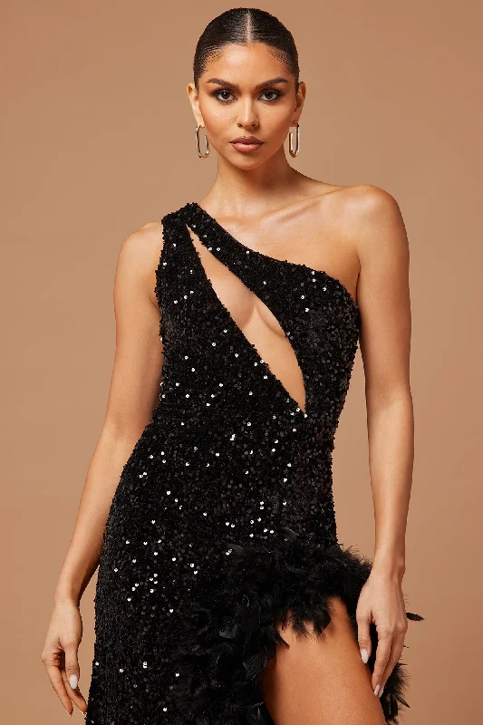 Esme Sequin Feather Maxi Dress - Black