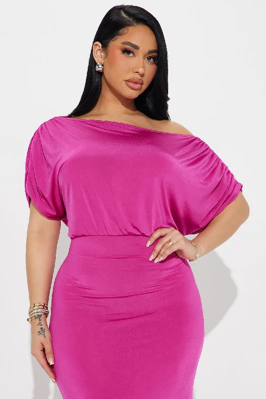 Gracing Presence Maxi Dress - Magenta