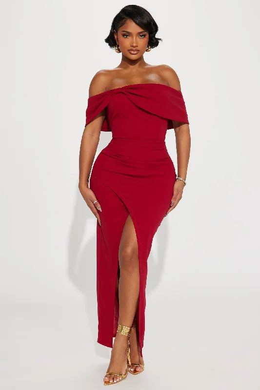 Sofia Off Shoulder Maxi Dress - Red