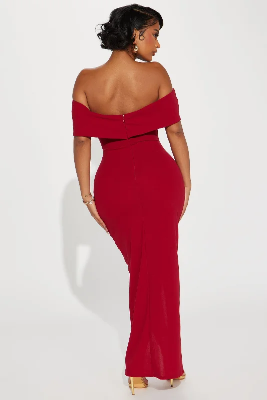 Sofia Off Shoulder Maxi Dress - Red