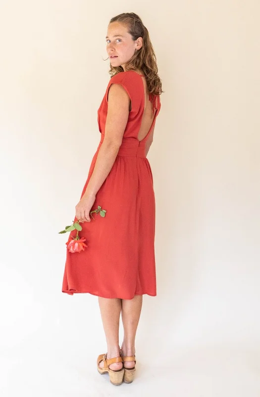 Joy dress in Coral