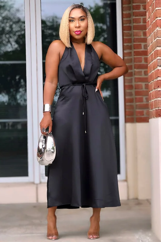 Marilyn Sultry Halter Maxi Dress-Black